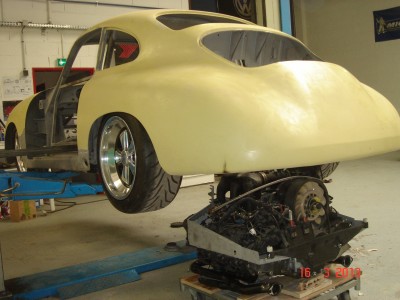 356 outlaw (11).JPG (68.56 Kio) Vu 8064 fois moteur sous coque 356