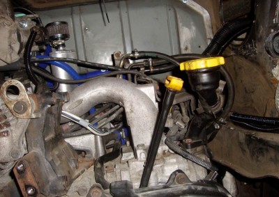 durites essence.jpg (89.86 Kio) Vu 3815 fois durites d'essence en place