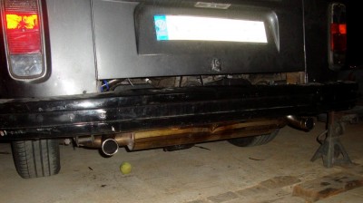 echappement en place.jpg (52.45 Kio) Vu 3434 fois le pot est en place