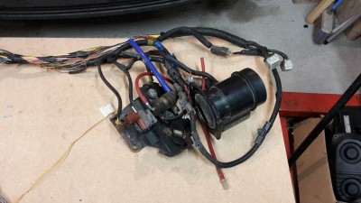 1ere partie : les capteurs (MAF, solénoide, commande wastegate, allumage) et les 3 connecteurs moteurs (bobines, injecteurs, papillon, actuateur ralenti, AAC, PMH, cliquetis, etc...)