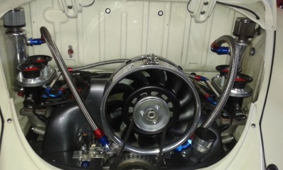 20160424_200215.jpg (63.89 Kio) Vu 7308 fois Le moteur sans le filtre à air