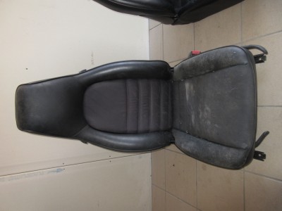 IMG_3150.JPG (41.31 Kio) Vu 19014 fois siège sale