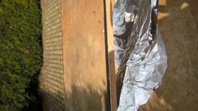 WP_20170916_14_03_35_Pro.jpg (1.42 Mio) Vu 6650 fois Petit test pour voir si ca fonctionne , le papier alu est là pour servir de conducteur pour dresser les fibres sur le support, et ca fonctionne