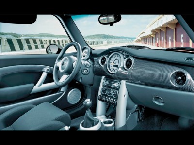 2005-Mini-Cooper-Works-Interior-1280x960.jpg