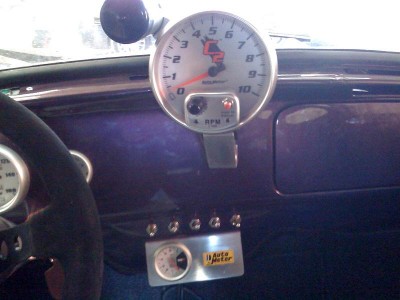 IMG_0646.JPG (62.94 Kio) Vu 3443 fois Ajout d'un nouveau mano au tableau de bord<br />Pression d'huile!!!