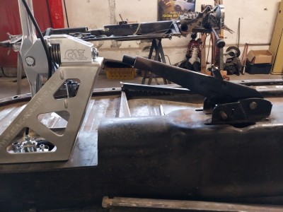 20240106_125128.jpg (866.94 Kio) Vu 11569 fois Allez hop,disqueuse ! Et on raccourci le frein à main de 7 cms.