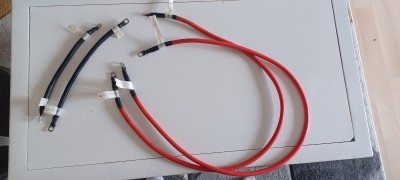 20240503_164732.jpg (1.76 Mio) Vu 15482 fois Pour finir sur ça. Les cosses de batterie sont dans ma cox et pas sous la main.