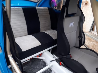 20240508_164409.jpg (4.41 Mio) Vu 8692 fois Siège passager démonté juste pour l'installer et la voir...