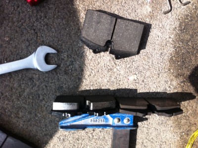 IMG_1165.JPG (120.81 Kio) Vu 3268 fois etat des plaquettes apres 30 000 kms